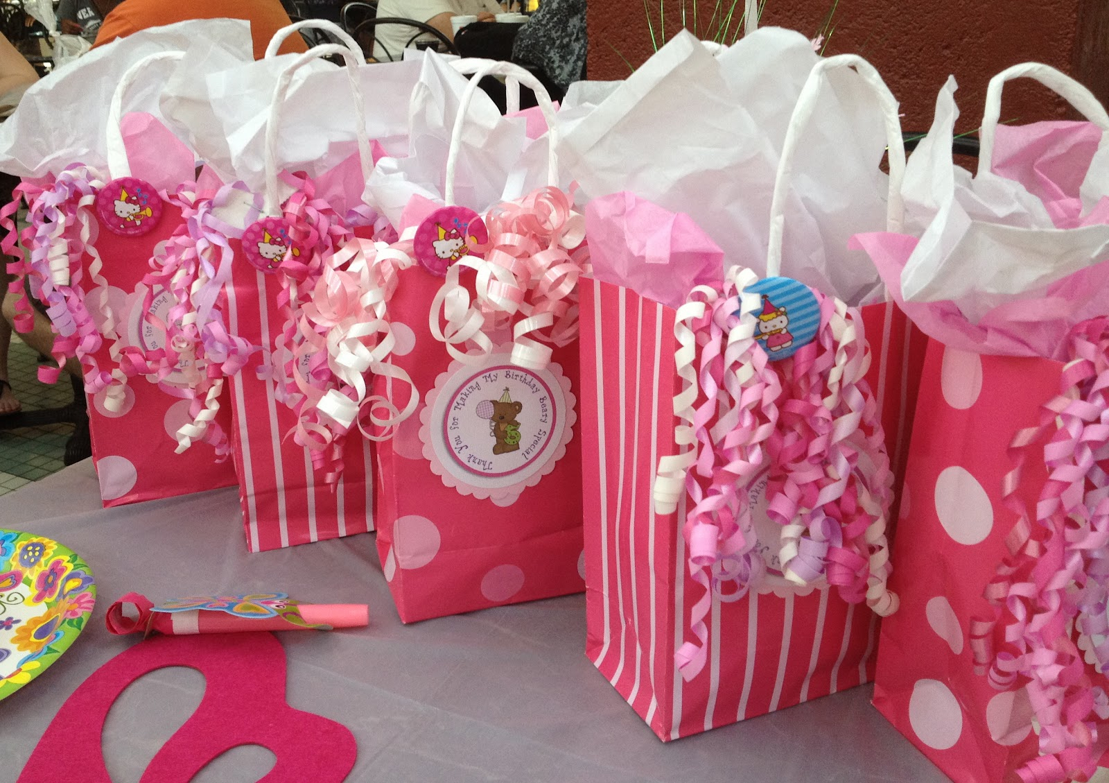 10 Lovely Goody Bag Ideas For Girls decor toddler birthday party goodie bag ideas goodie bag ideas for 7 2024