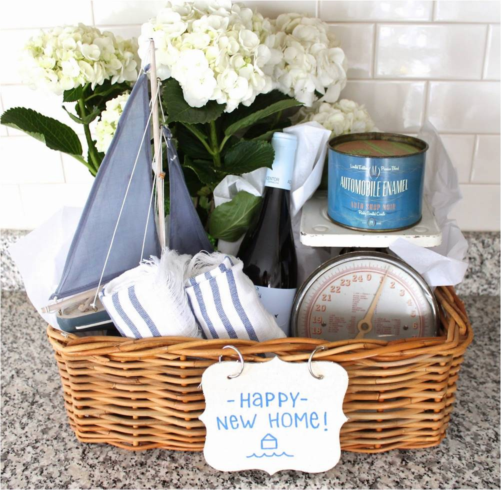 10 Lovely Housewarming Gift Ideas For Women housewarming basket ideas any homeowner would want 4 2022