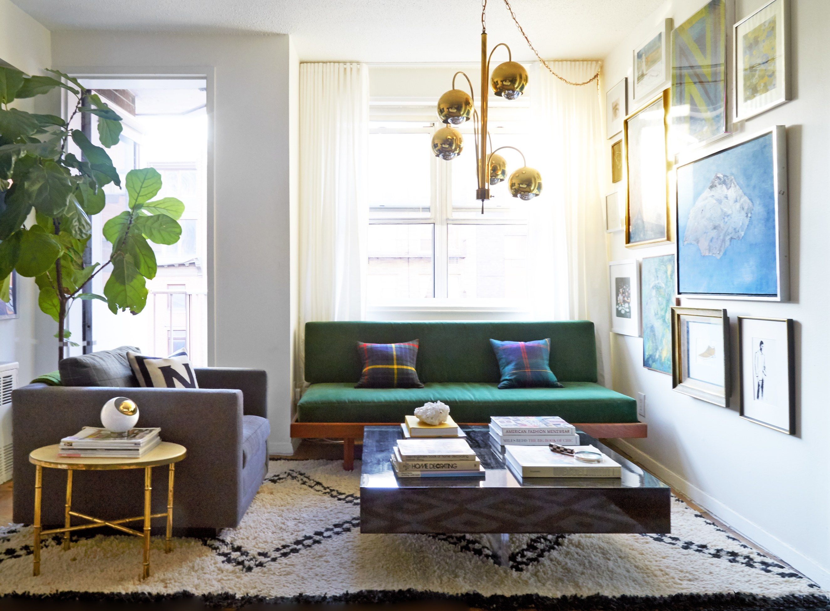 10 Fantastic Decorating Ideas For Studio Apartment how to decorate a studio apartment tips for studio living decor 2024
