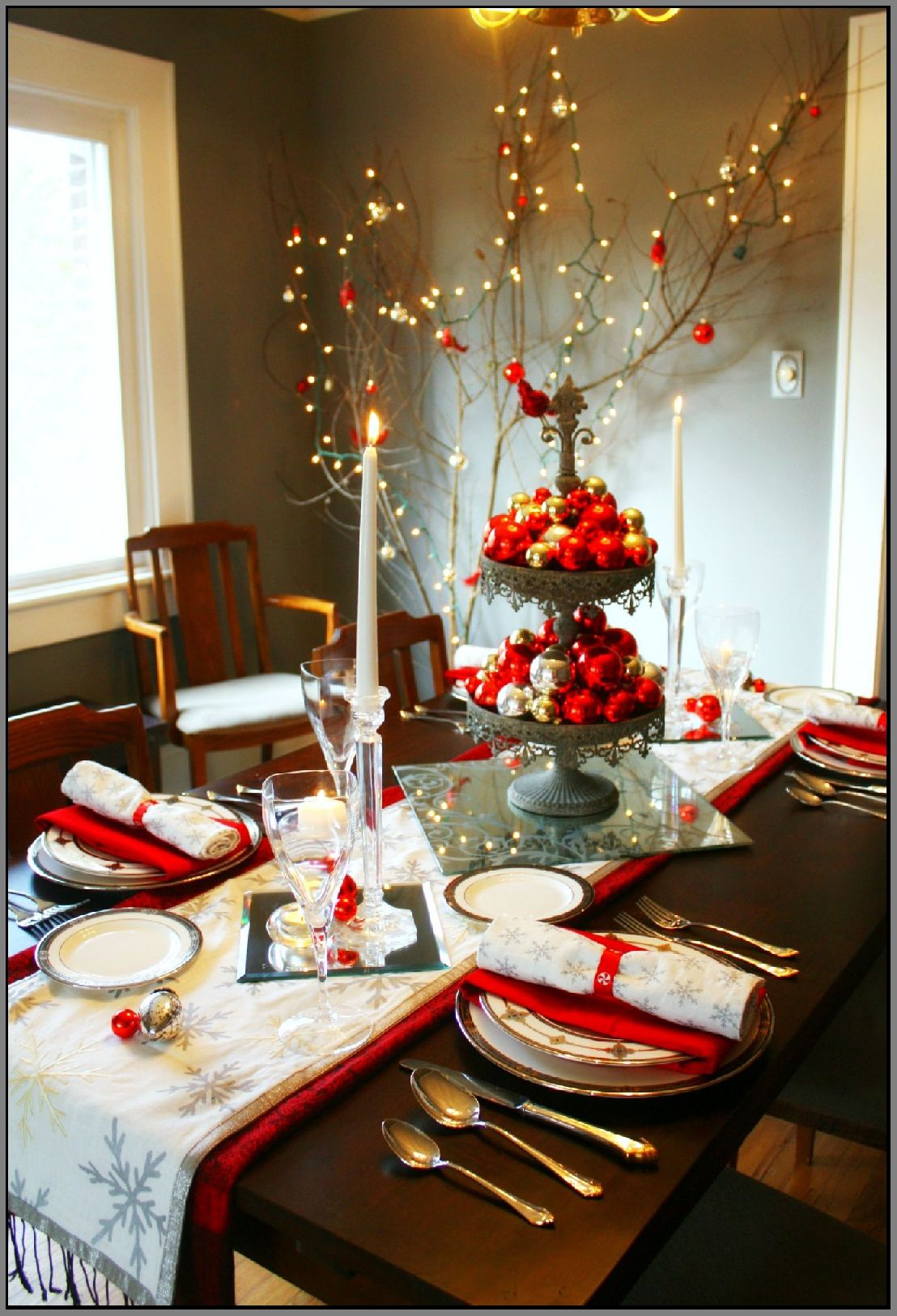 10 Stylish Dining Room Table Christmas Decoration Ideas modern incredible decoration dining room christmas decorations 2024