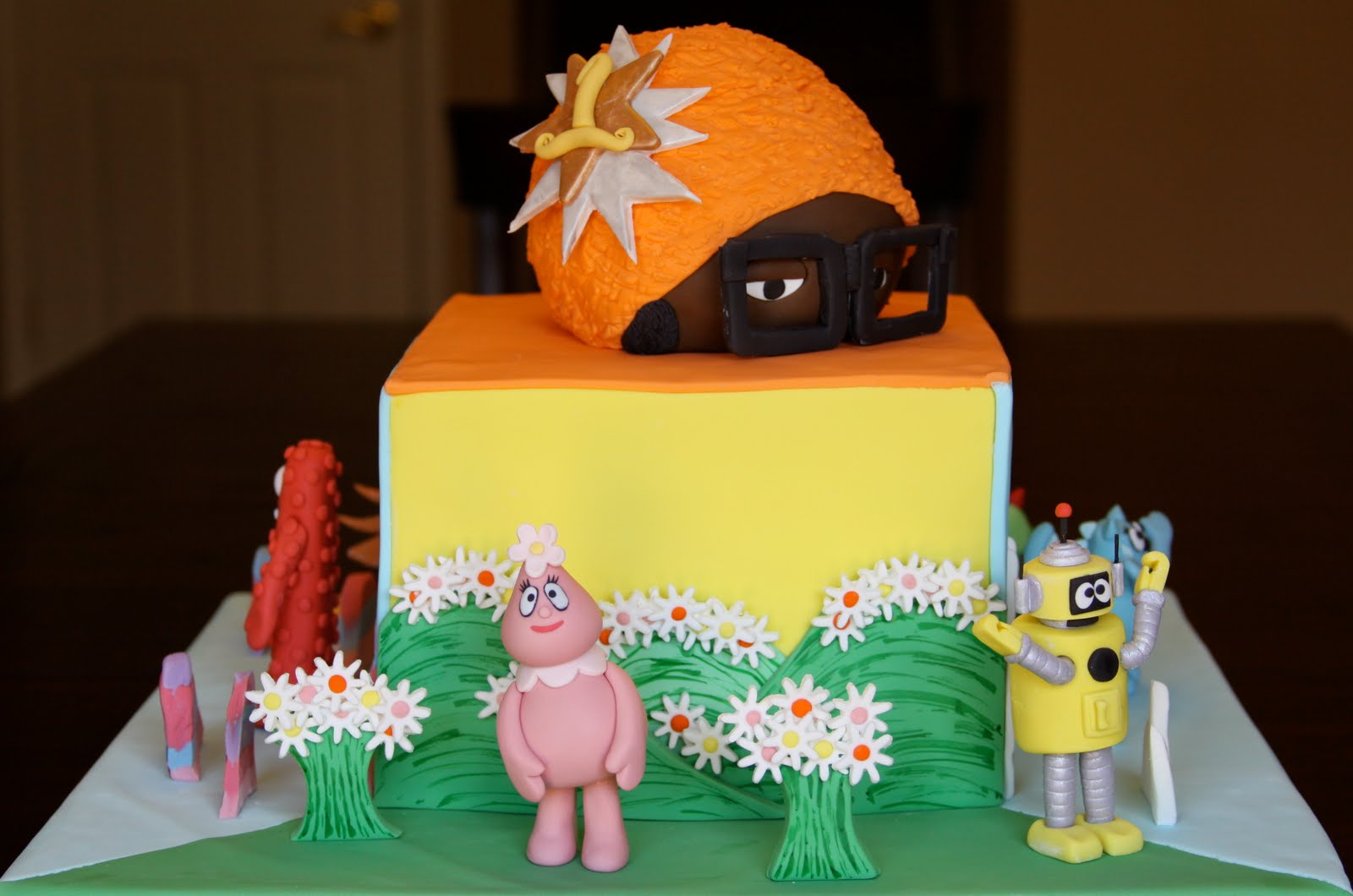 10 Gorgeous Yo Gabba Gabba Cakes Ideas yo gabba gabba cakes decoration ideas little birthday cakes 5 2024