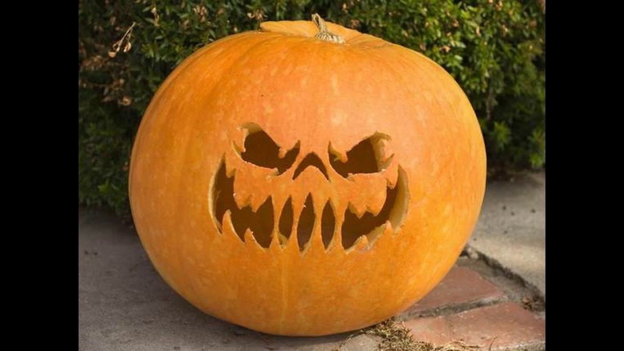 10 Pretty Funny Pumpkin Carving Ideas Easy 10 funny scary and easy pumpkin carving ideas youtube 4 2022