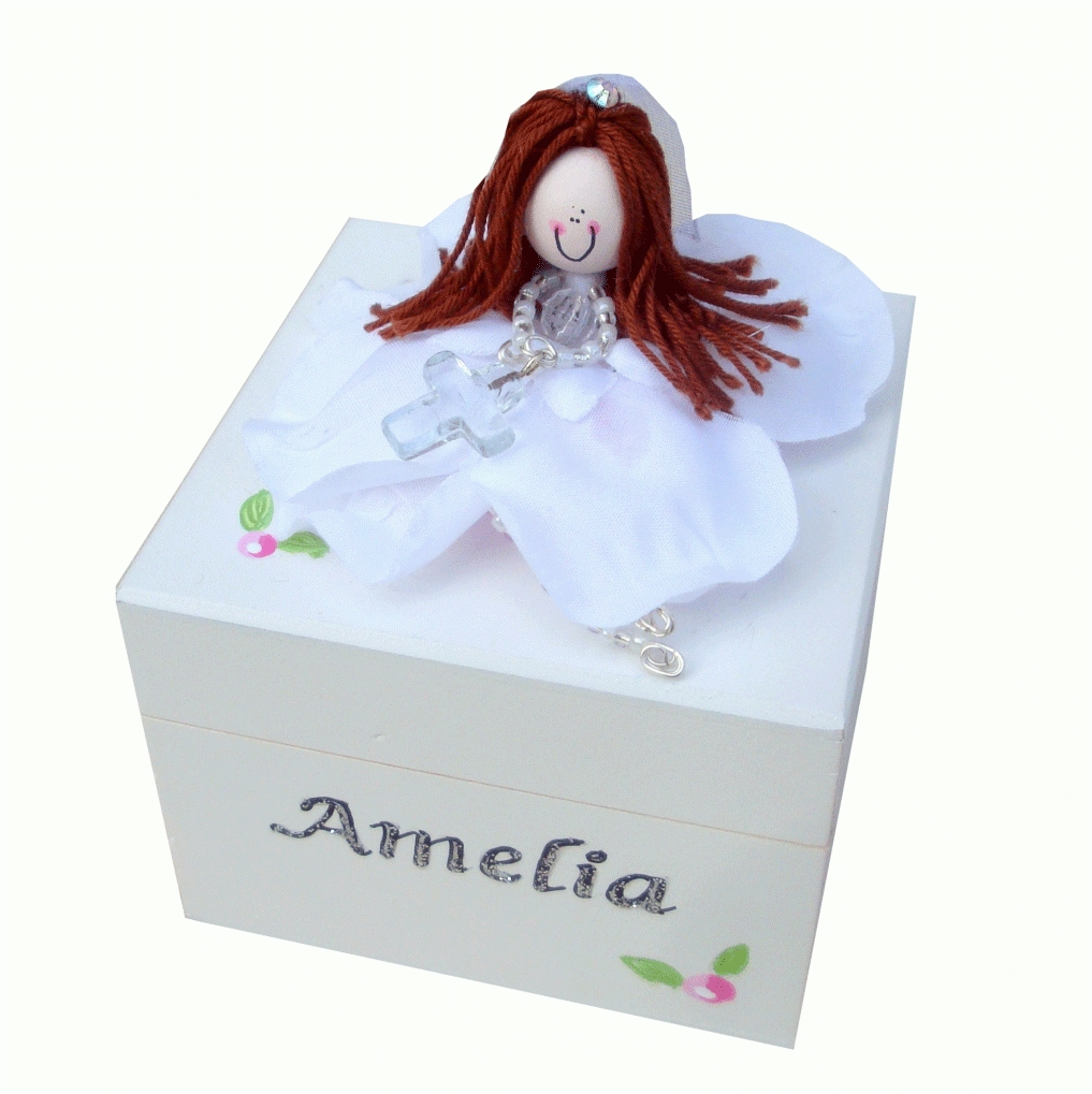 10 Fashionable Gift Ideas For First Communion Girl 2017 personalised girls first holy communion rosary box communion 3 2022