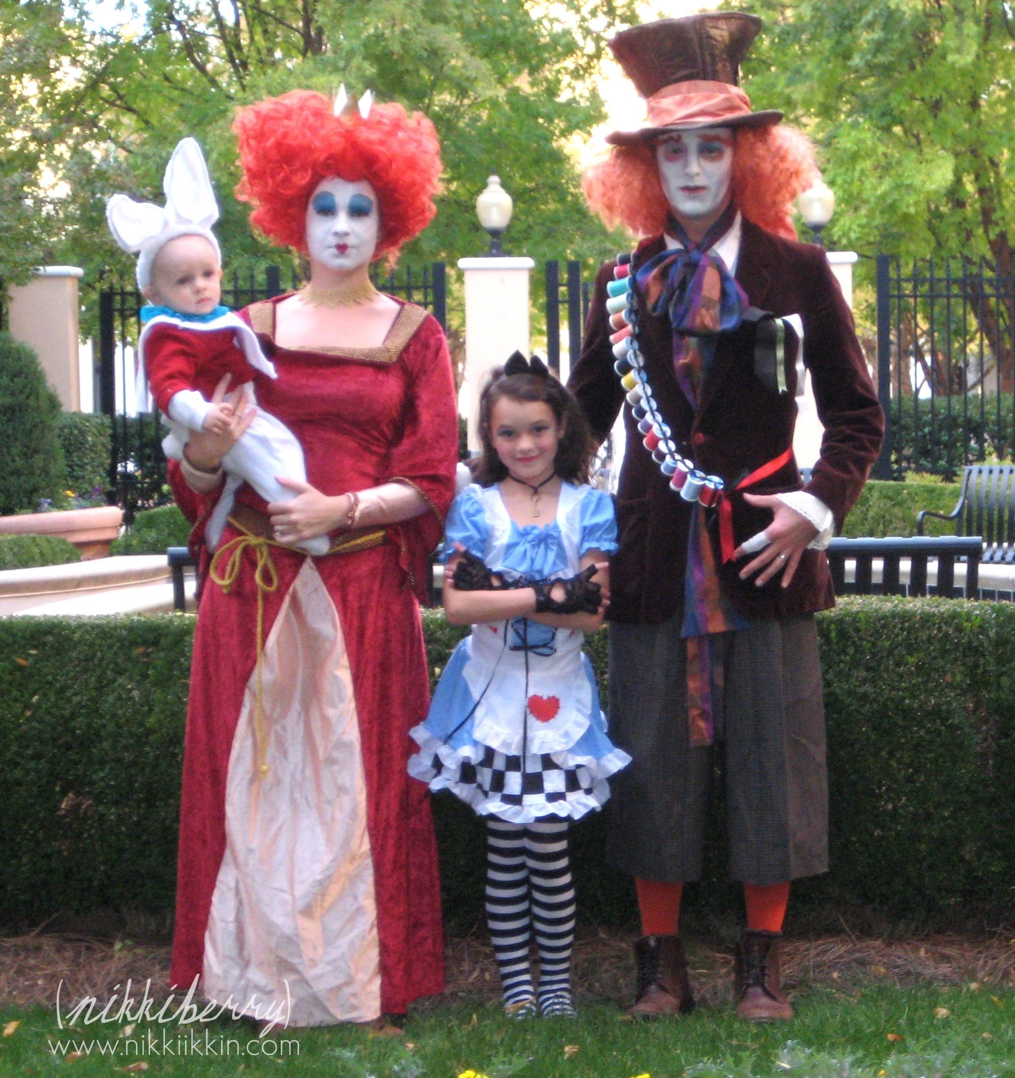 10 Unique Family Of 4 Costume Ideas 2024