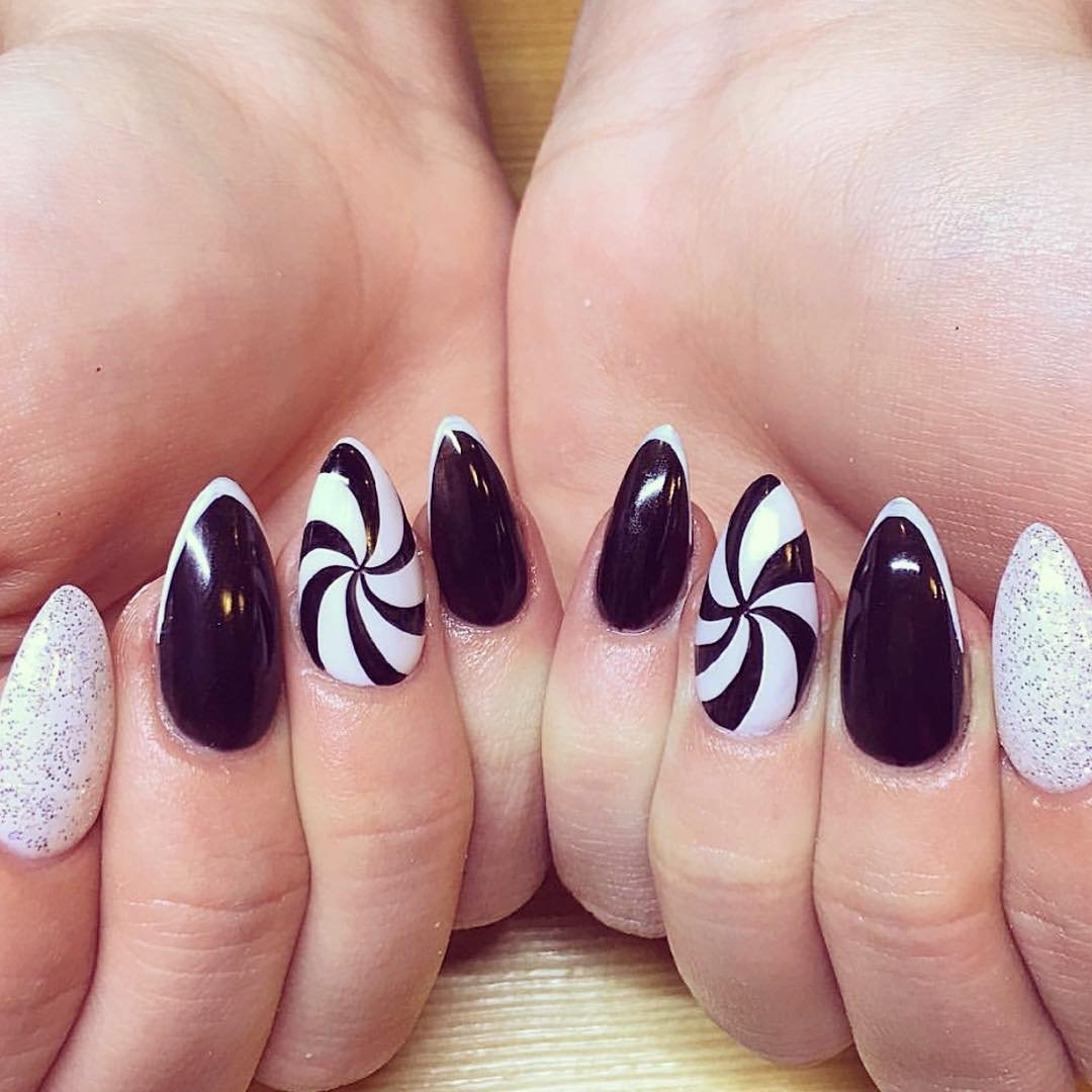 10 Wonderful Black And White Nail Ideas 29 black and white acrylic nail art designs ideas design trends 2024