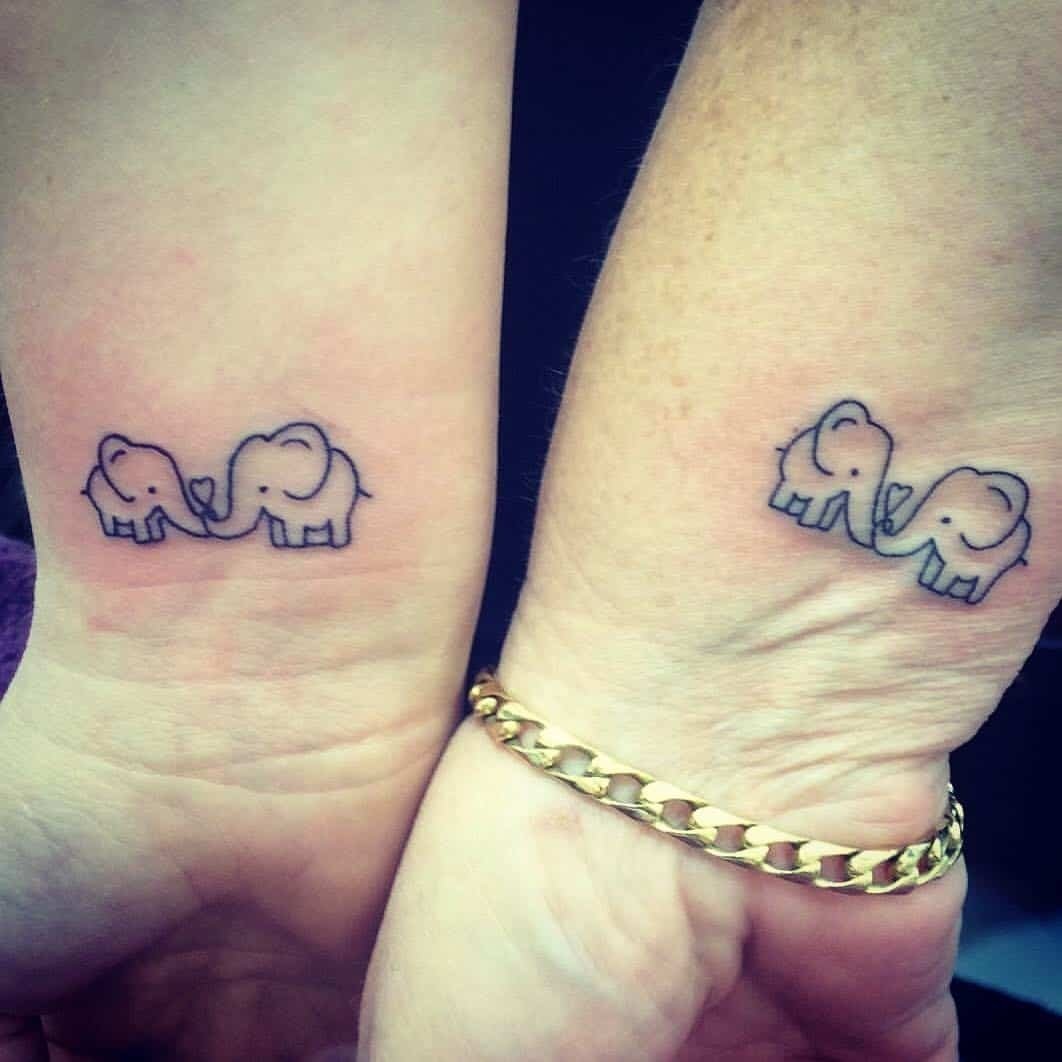 10 Pretty Tattoo Ideas For Moms With Daughters 33 mother daughter tattoos marking an unbreakable bond ritely 1 2022