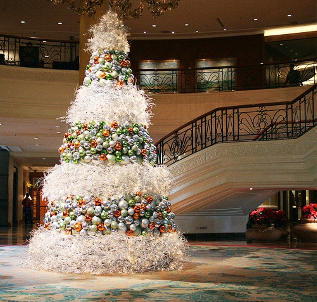 10 Perfect Decorating Ideas For Christmas 2013 34 modern christmas tree decoration ideas modern christmas tree 2022