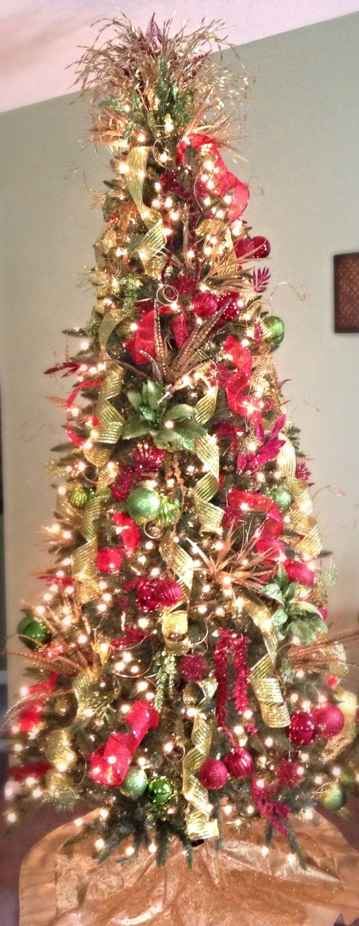 10 Stunning Red Green And Gold Christmas Tree Ideas 420 best christmas traditional red green and gold images on 2022
