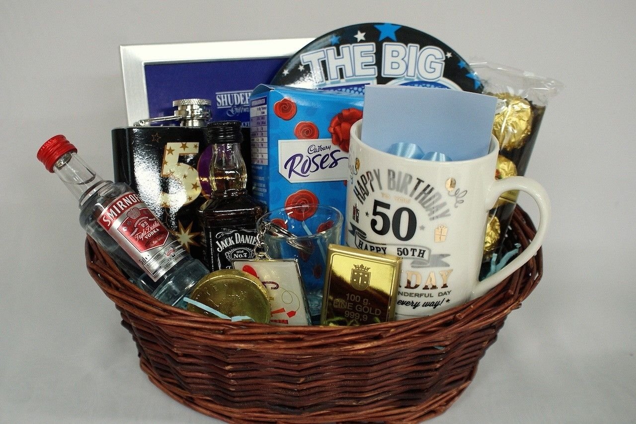 10 Nice Mens 50Th Birthday Gift Ideas 50th birthday gift basket for men personalised gift basket 1 2022