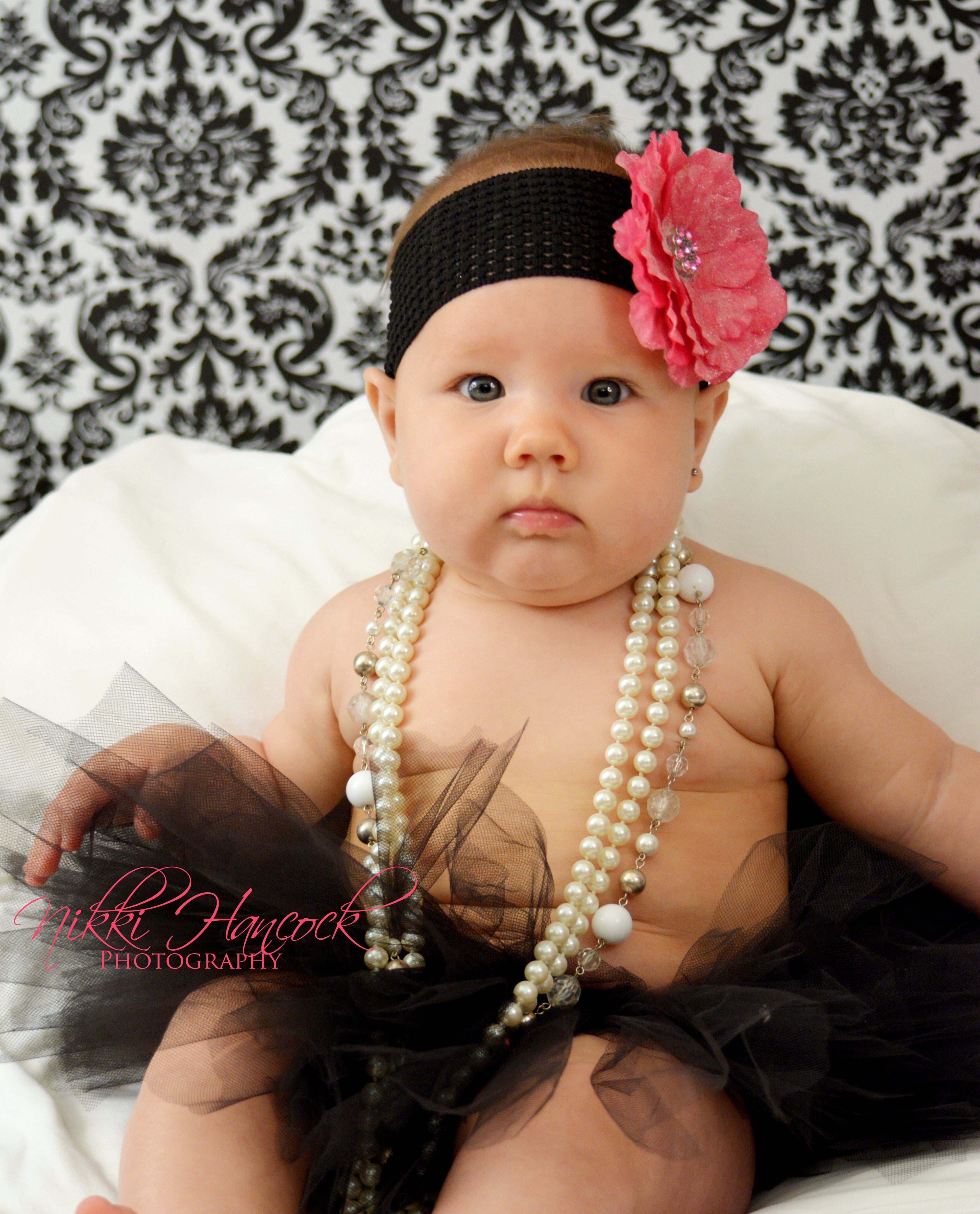 10 Attractive 6 Month Photo Shoot Ideas Girl 2024