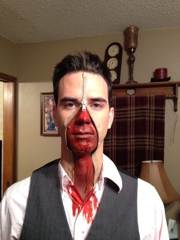 10 Spectacular Good Costume Ideas For Guys 66 wildly creative diy costumes for men zipper face diy costumes 11 2022