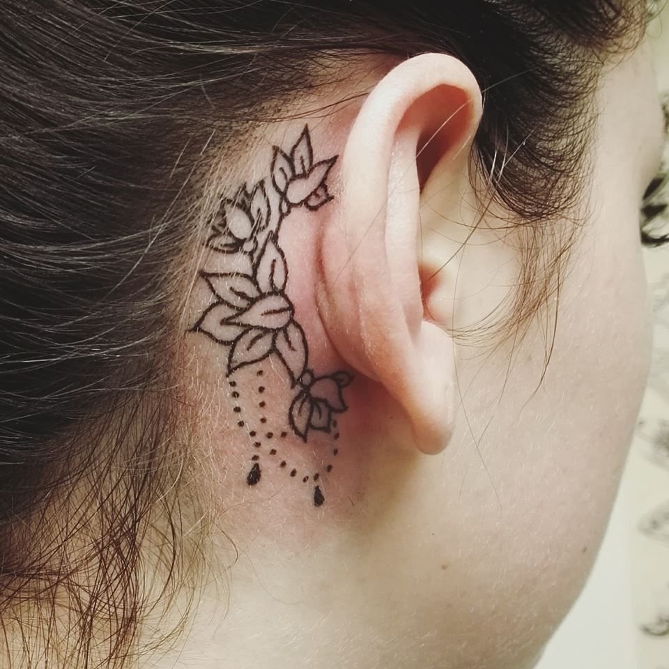 10 Fabulous Tattoo Ideas For Behind The Ear 70 best behind the ear tattoos for women lotus tattoo and tatting 2022