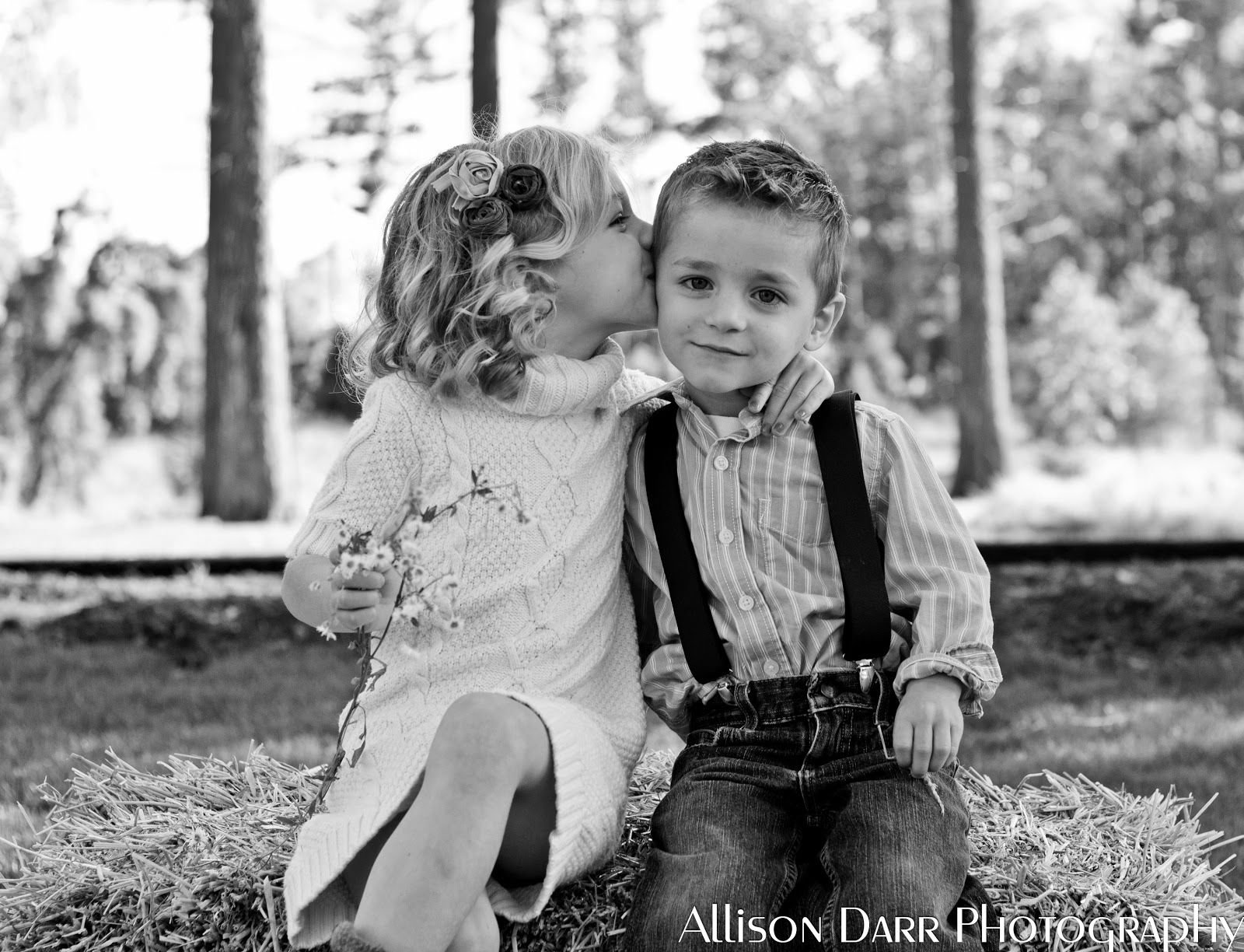 10 Amazing Brother And Sister Picture Ideas allison darr photography brother and sister love photo ideas 2022