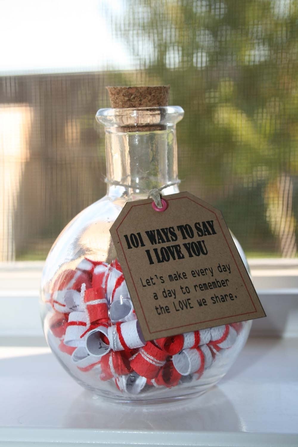 10 Lovable Small Gift Ideas For Girlfriend anniversary gift 101 ways to say i love you unique cute gift 2 2022