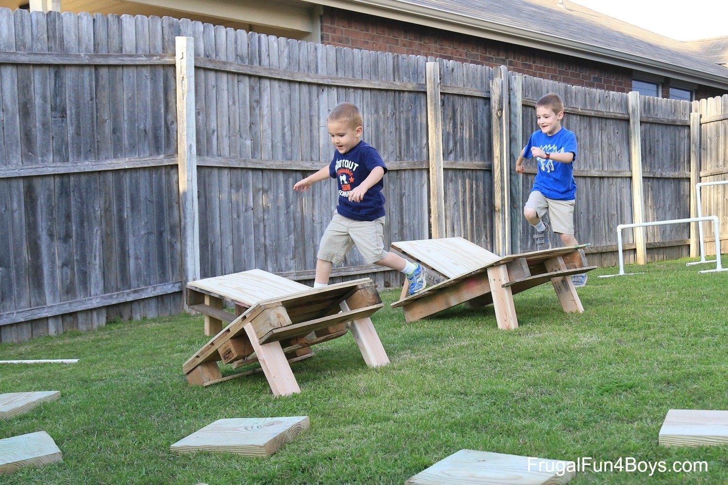 10 Perfect Outdoor Obstacle Course Ideas For Adults 2019