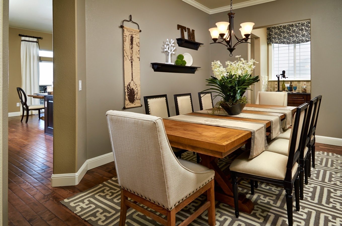 10 Lovable Decorating Ideas For Dining Rooms beauty dining room table decor ideas 52 for your home theater 2022