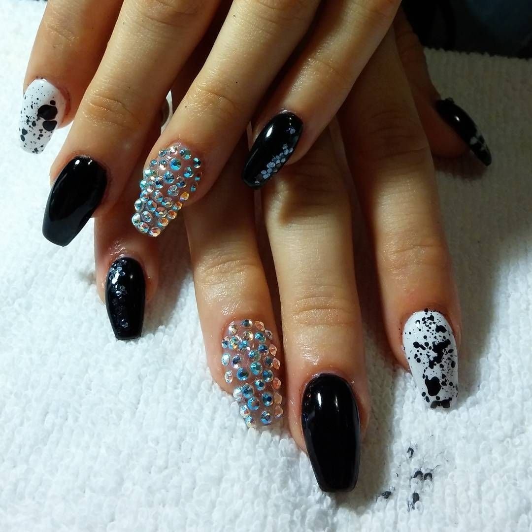 10 Wonderful Black And White Nail Ideas black and white bling nails nails pinterest bling nails 2024