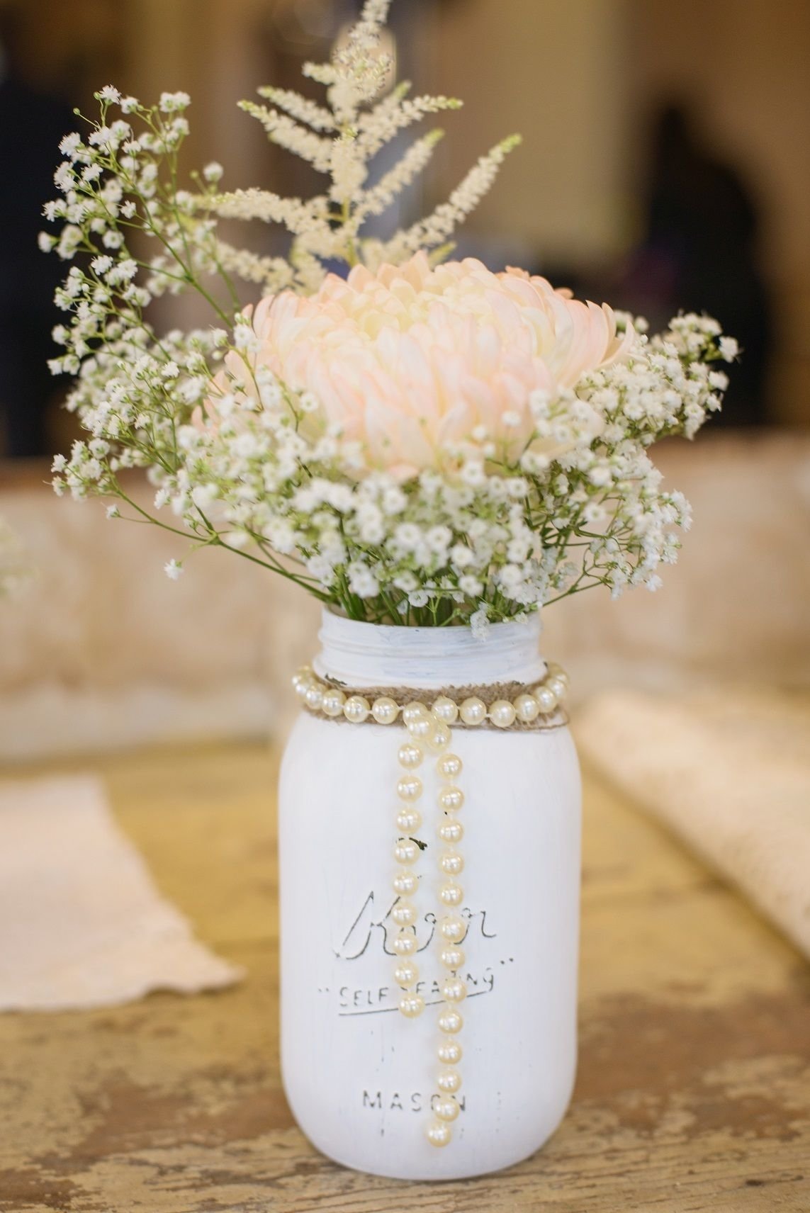 10 Pretty Mason Jar Ideas For Wedding centerpieces dont have to be expensive diy your reception 1 2022