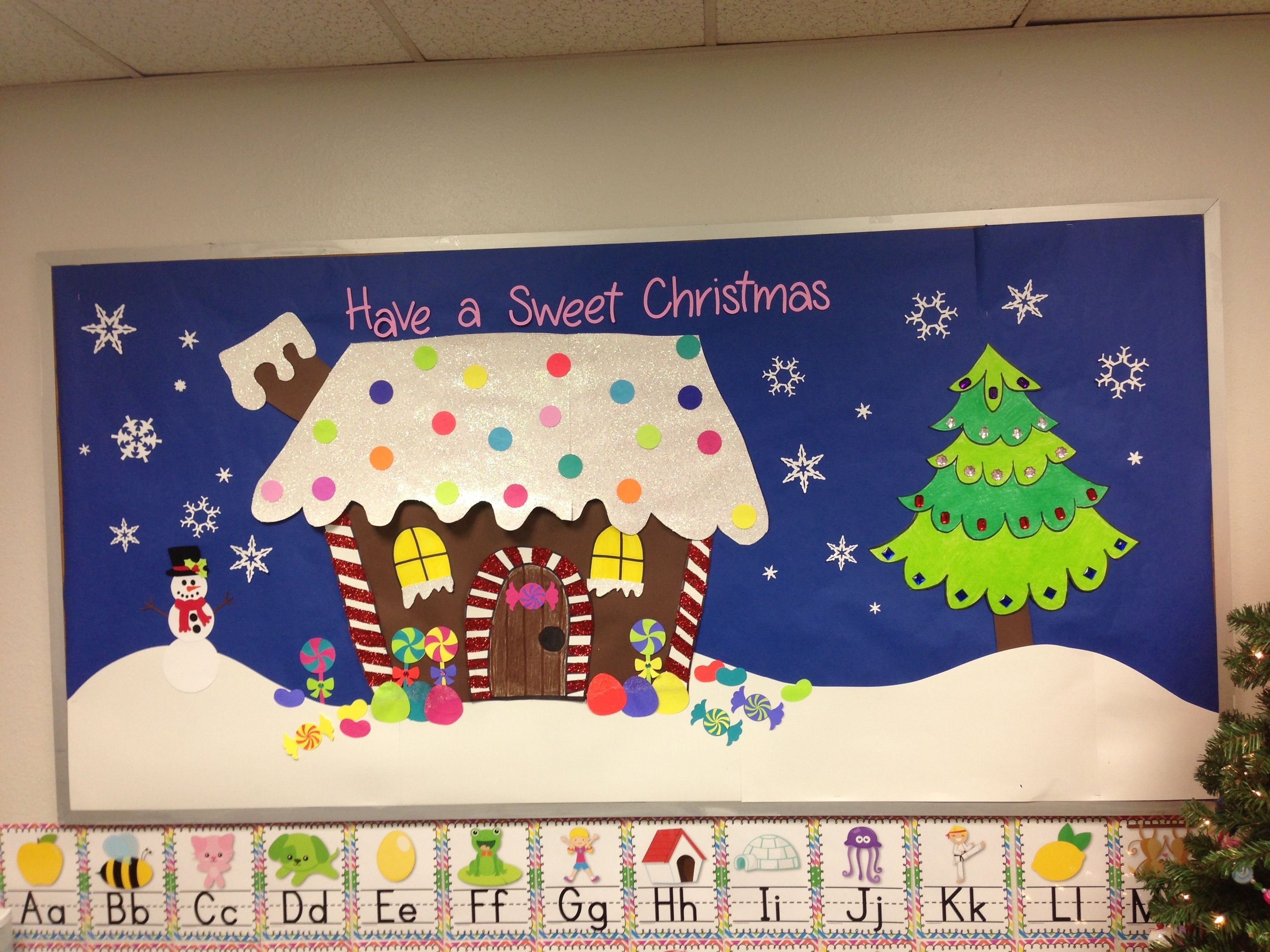 10 Lovely Christmas Bulletin Board Ideas For Church christmas bulletin board gingerbread house bulletin boards 2 2022