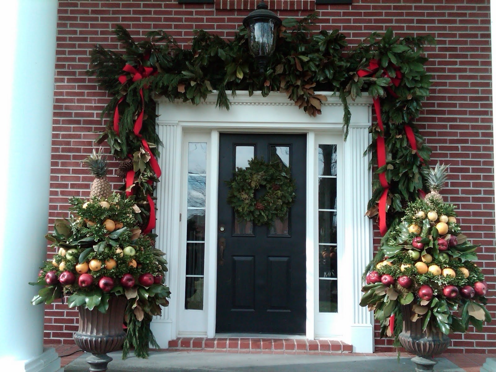 10 Spectacular Front Door Christmas Decorations Ideas christmas decorating your front door decorations ideas decor festive 1 2023