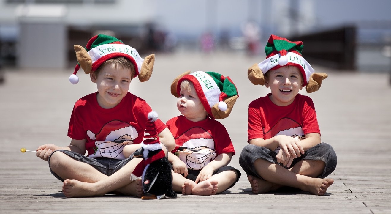 10 Stylish Kids Christmas Photo Shoot Ideas christmas photo ideas for kids happy holidays 2022