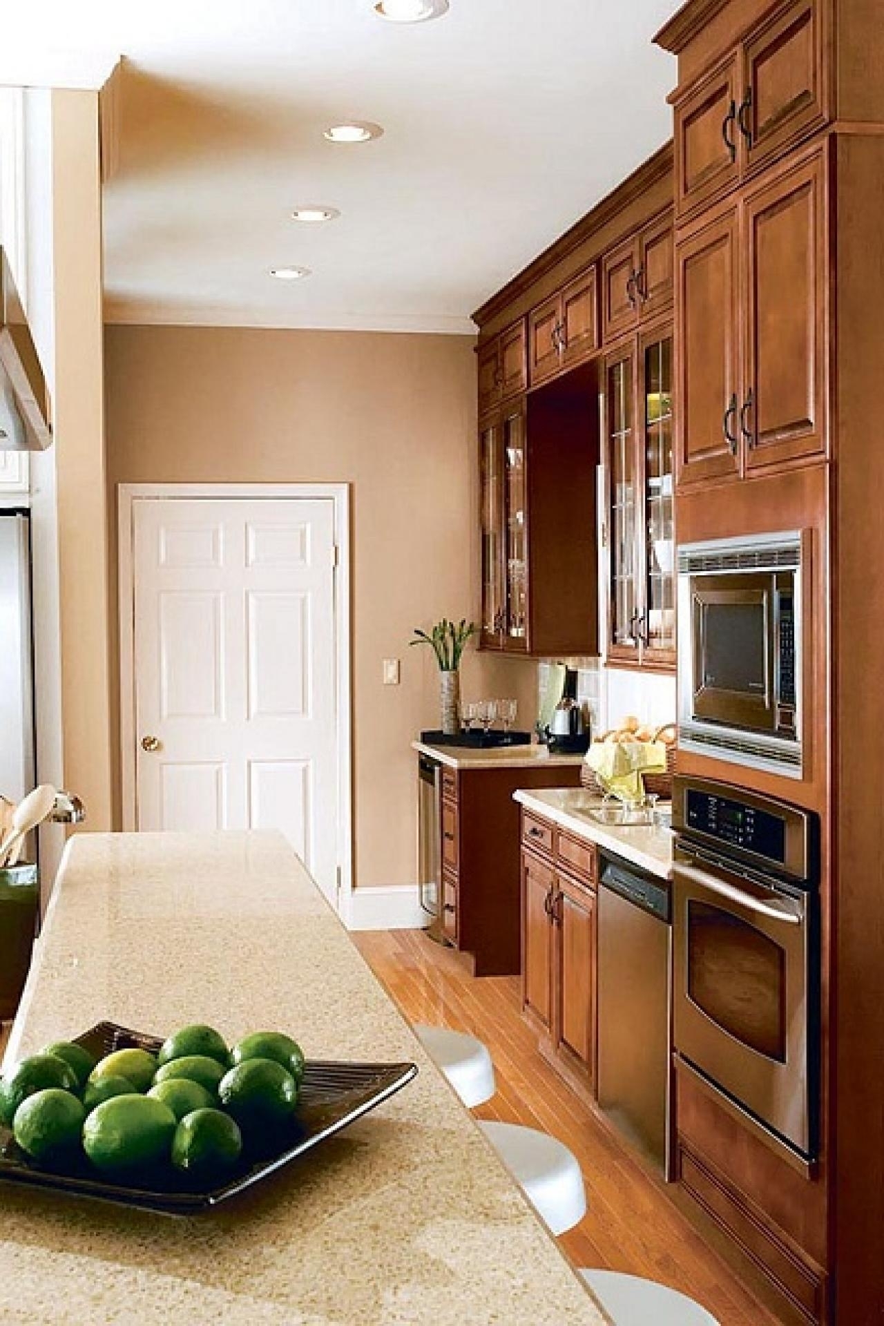 10 Lovable Kitchen Color Ideas With Dark Cabinets %name 2022