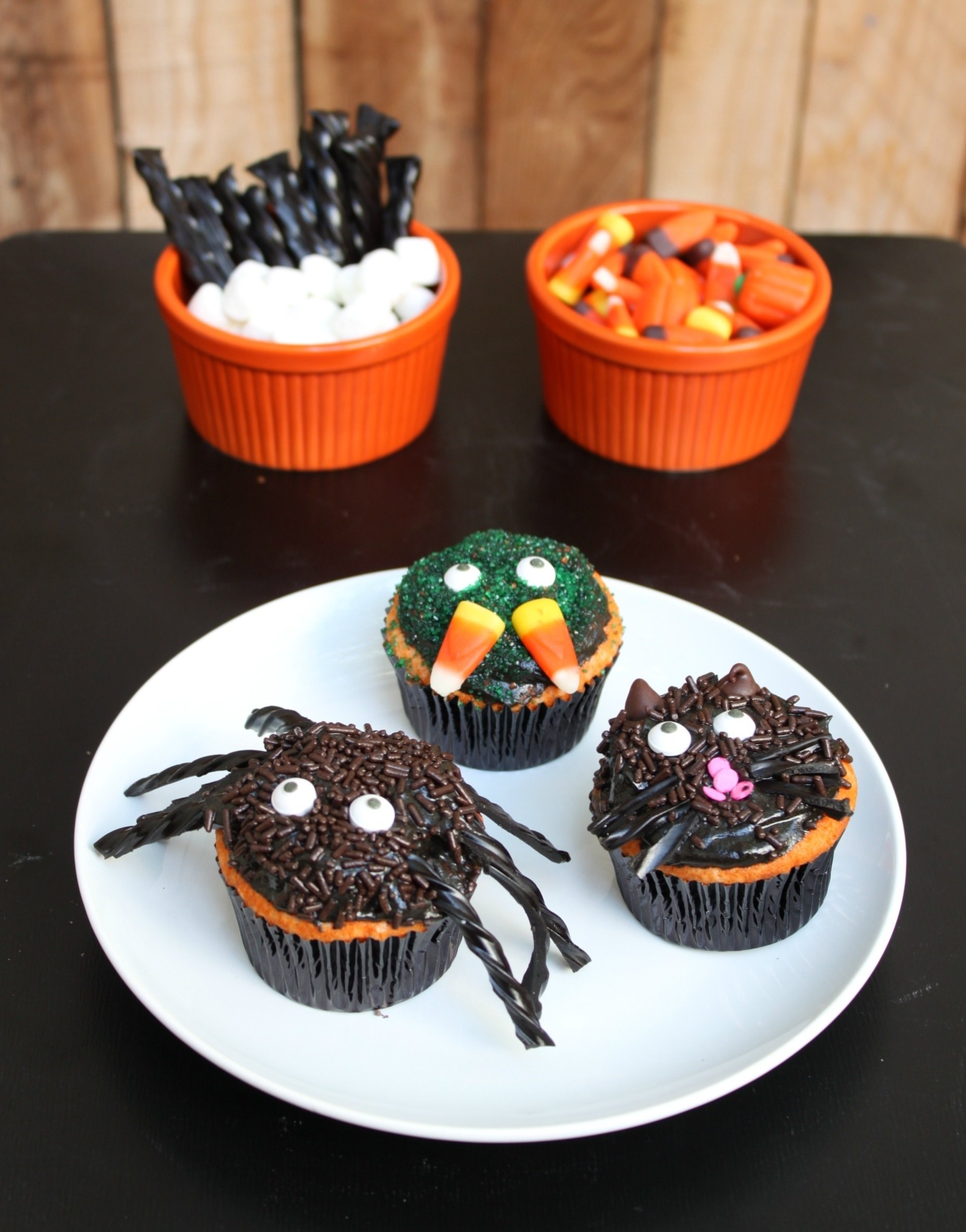 10 Best Halloween Cupcake Ideas For Kids creepy halloween cupcakes 52 kitchen adventures 1 2022