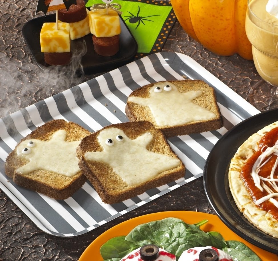 10 Ideal Halloween Dinner Ideas For Kids cute food for kids 48 edible ghost craft ideas for halloween 4 2022