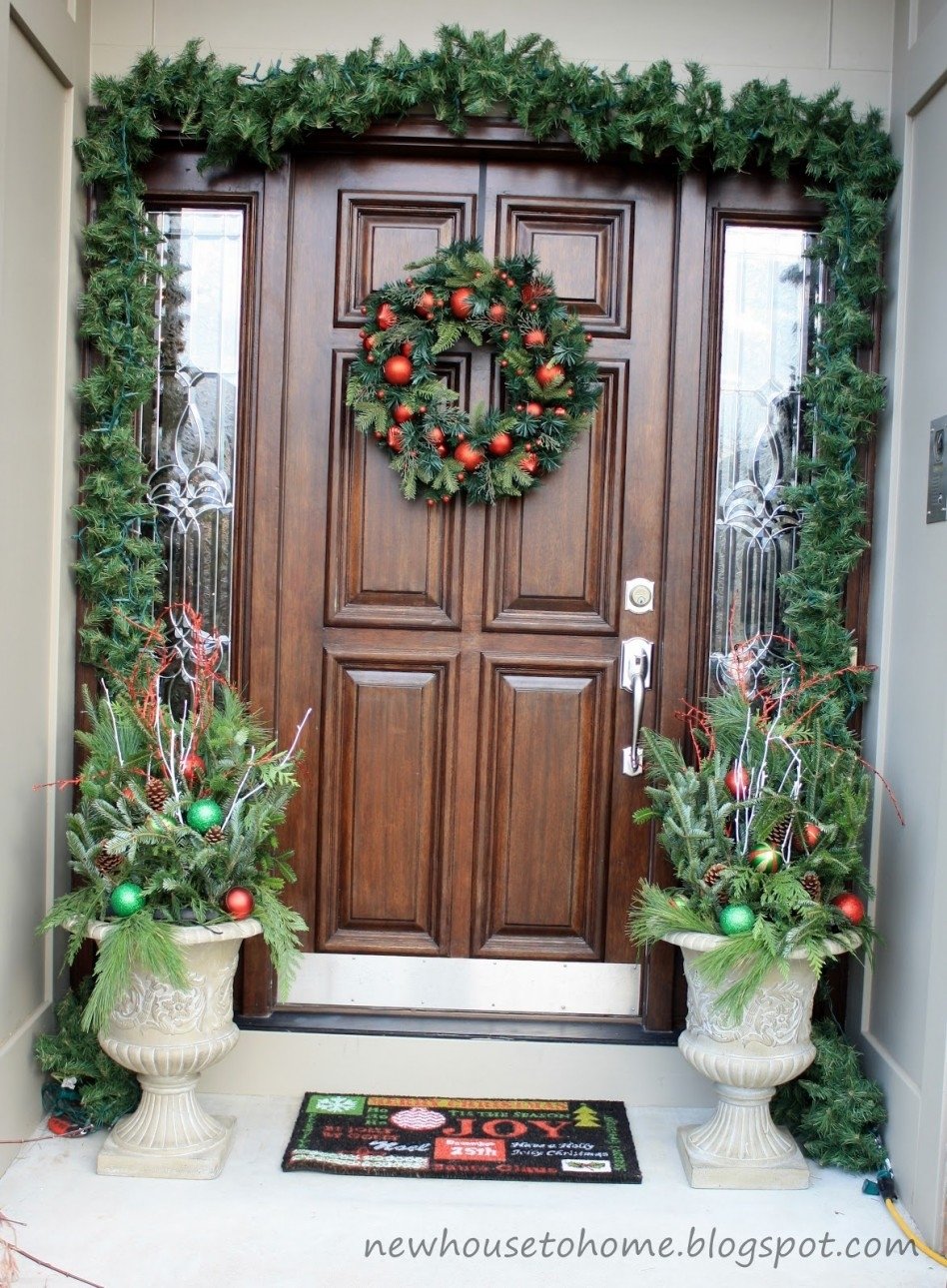 10 Spectacular Front Door Christmas Decorations Ideas decorating ideas kiler front porch christmas design ideas with 2023