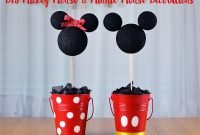 diy minnie &amp; mickey birthday decorations with simply dovie - youtube