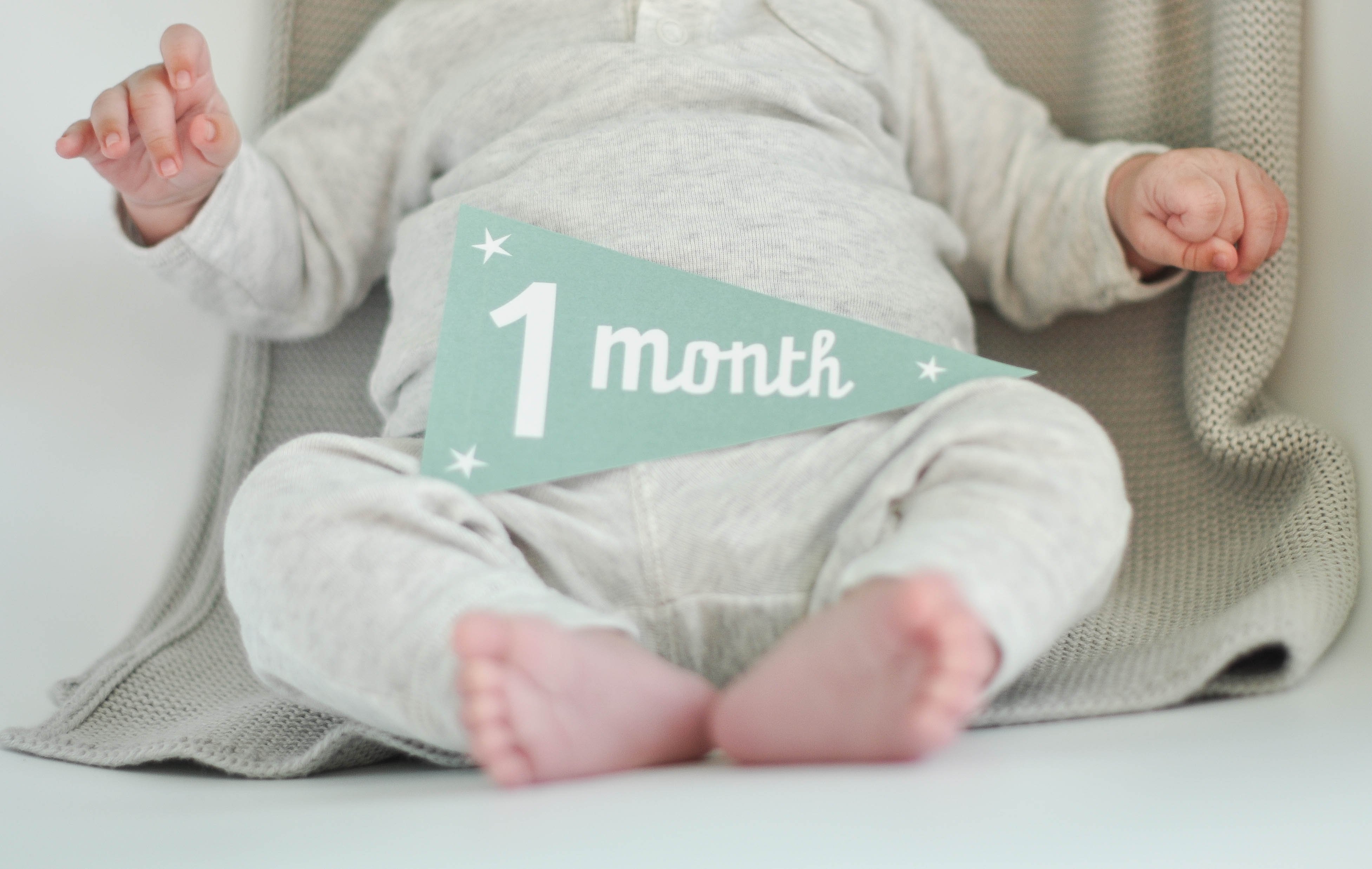 10 Great One Month Old Baby Picture Ideas ezra is one month old already 2022