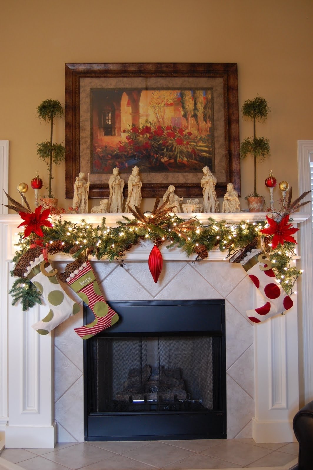 10 Pretty Fireplace Mantel Christmas Decorating Ideas Photos fireplace mantel holiday decorating ideas amys office 2022