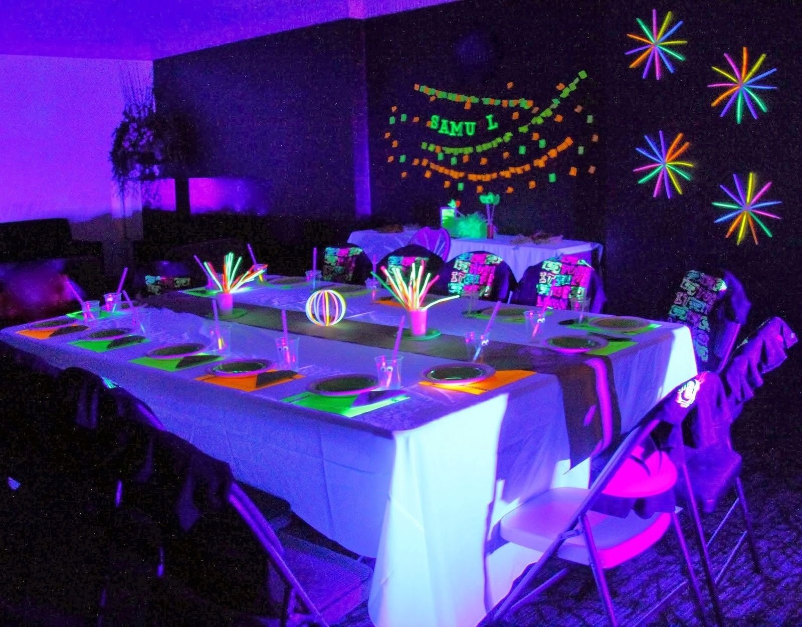 10 Lovely Glow In The Dark Party Ideas glow in the dark party ideas for teenagers 1600x1251 cam 2 2022