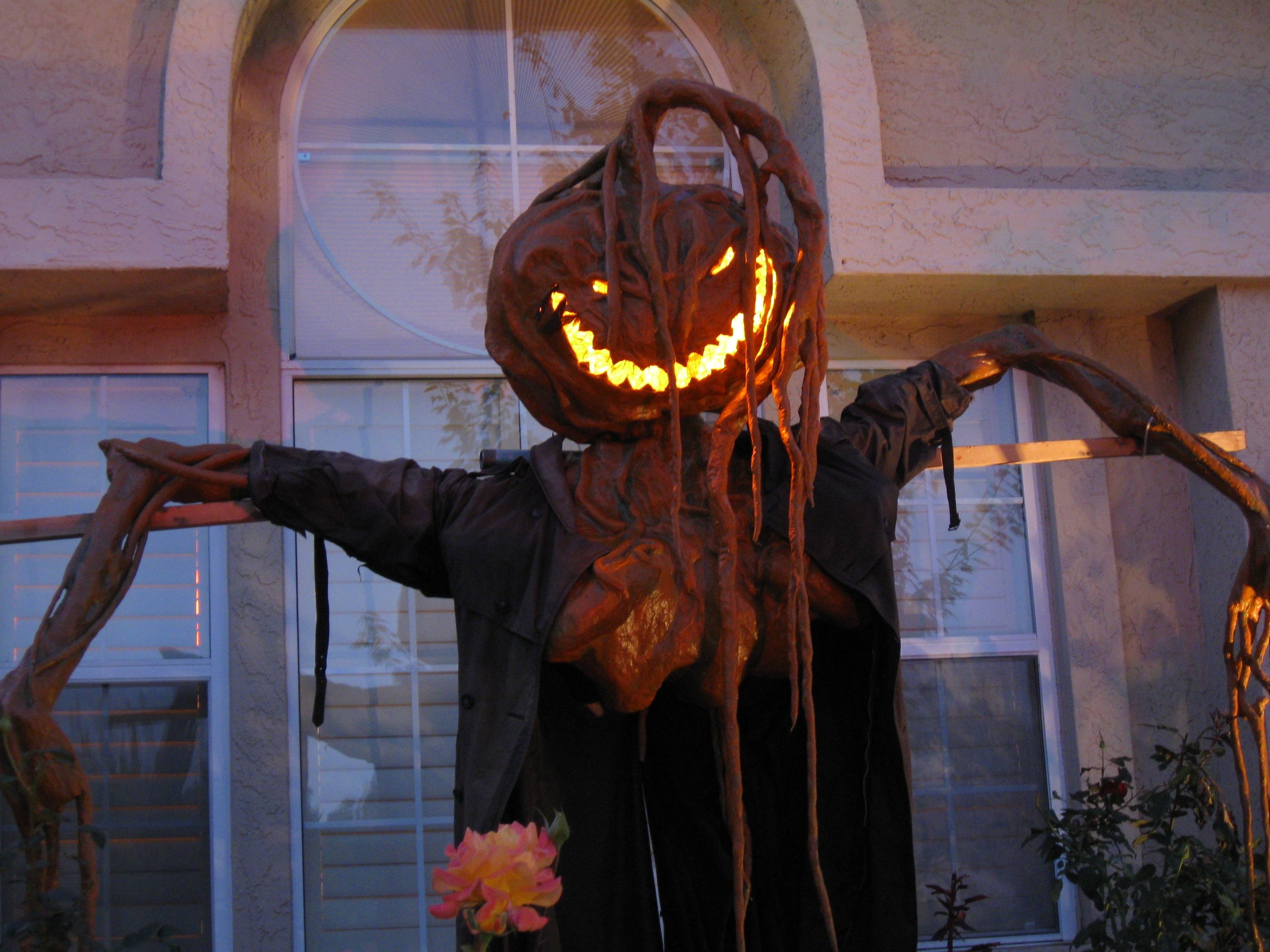 10 Wonderful Scary Halloween Haunted House Ideas 2022