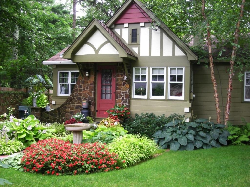 10 Fantastic Cottage Landscaping Ideas For Front Yard %name 2023