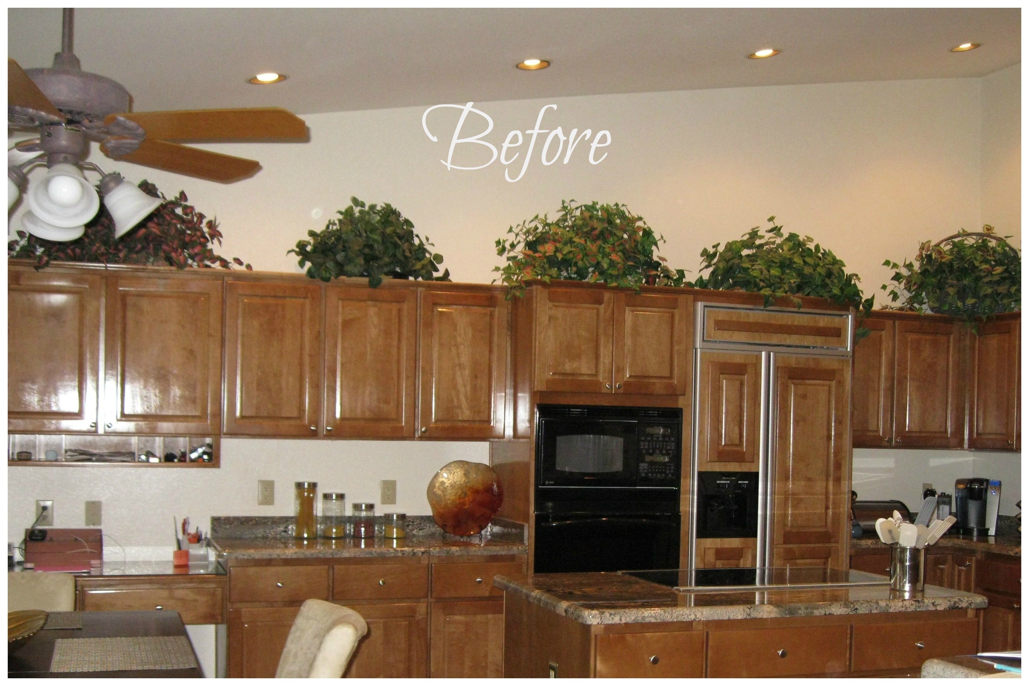 ambiant light above kitchen cabinet