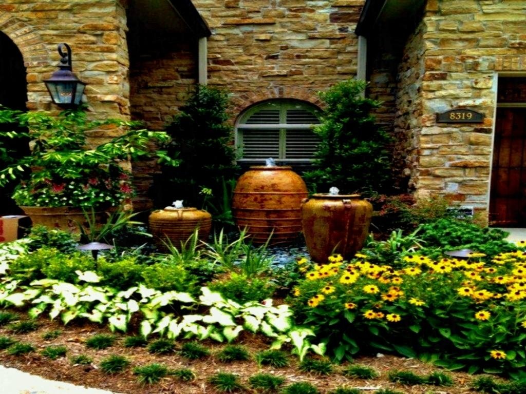 10 Pretty Small Front Yard Landscaping Ideas On A Budget 2020