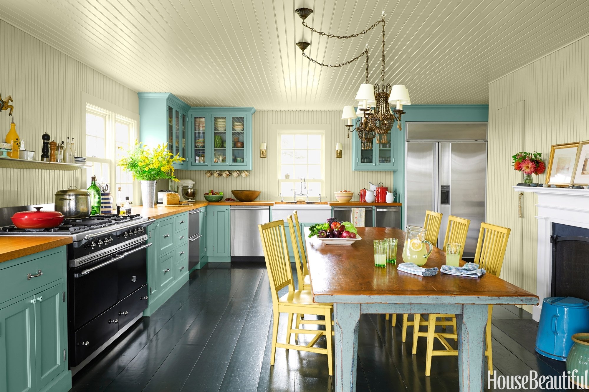 10 Lovely Paint Color Ideas For Kitchen kitchen color ideas for small kitchens gostarry 2022