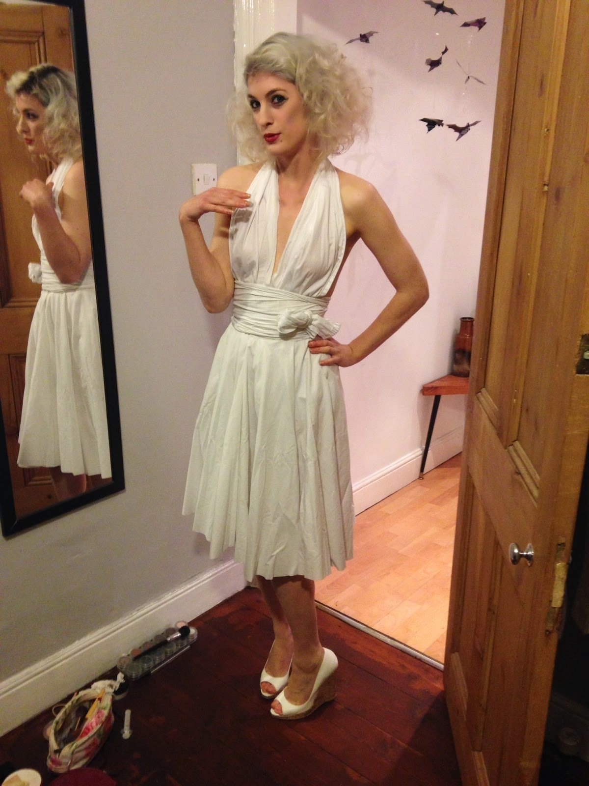 10 Elegant Marilyn Monroe Halloween Costume Ideas lily white legs diy no sew marilyn monroe costume 2022