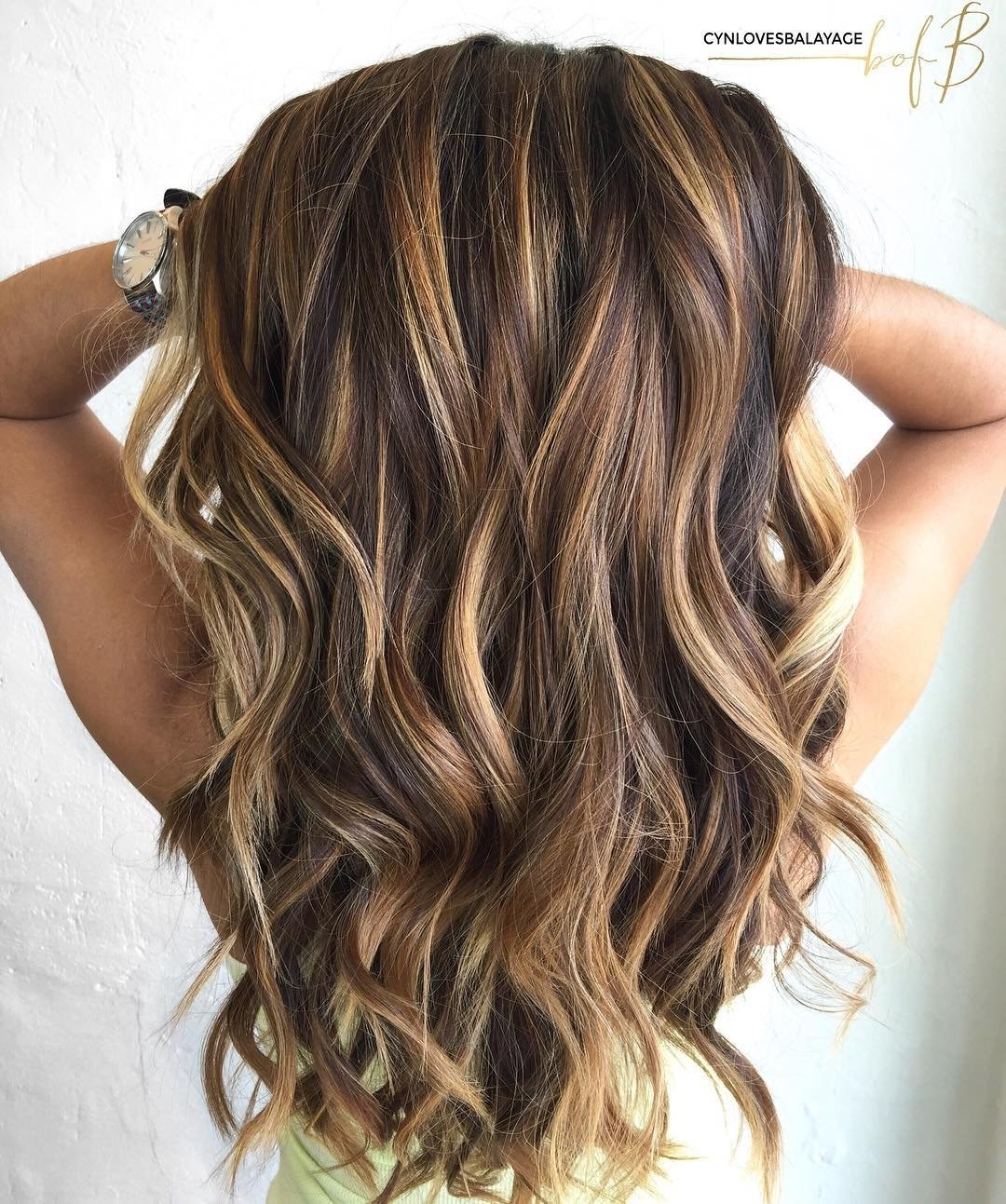 10 Perfect Highlights For Brown Hair Ideas looks with caramel highlights on brown and dark brown hair 6 2022