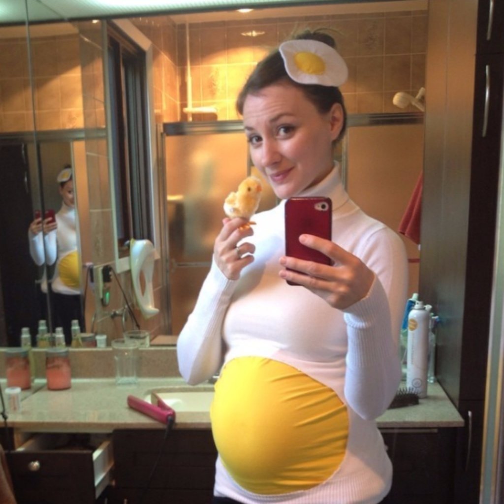 10 Trendy Pregnant  Women Halloween  Costume  Ideas 2022