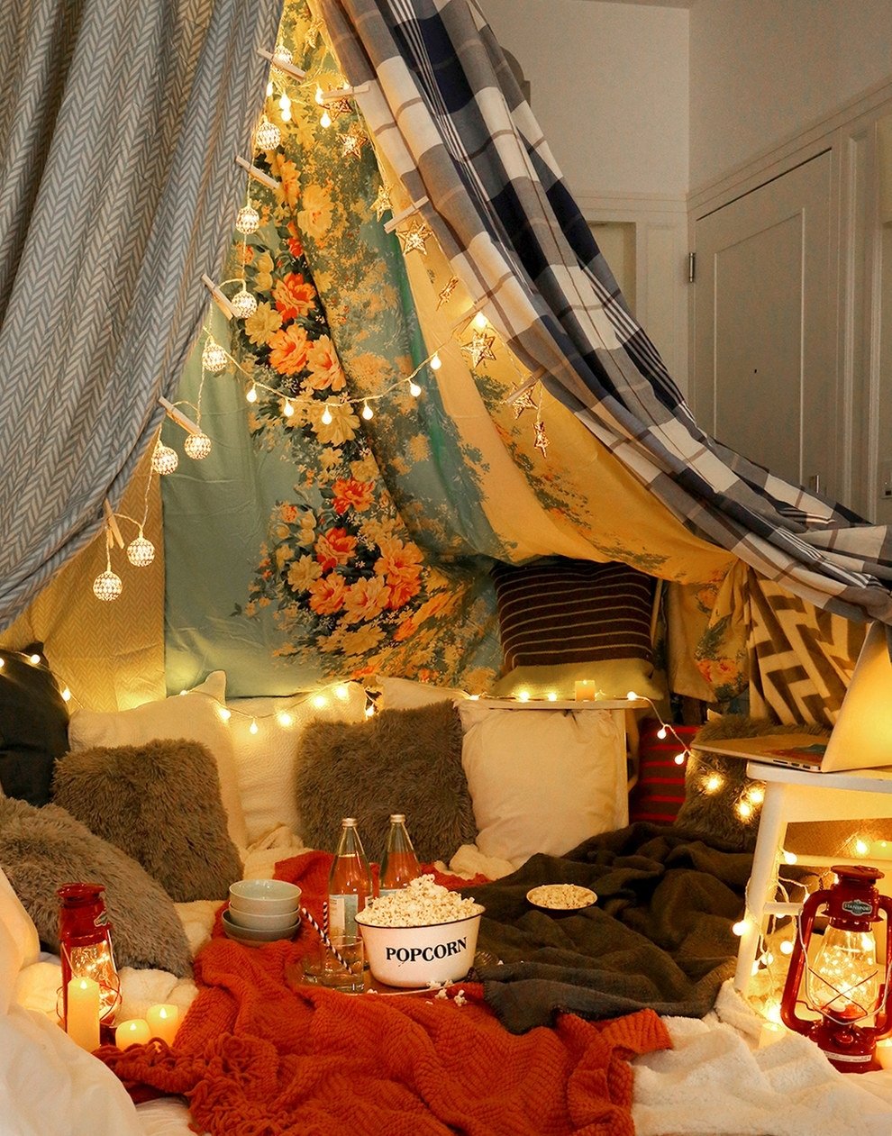 10 Unique Romantic At Home Date Ideas no babysitter required 5 valentines day date ideas at home 1 2022