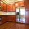 oak kitchen cabinets: pictures, ideas &amp; tips from hgtv | hgtv