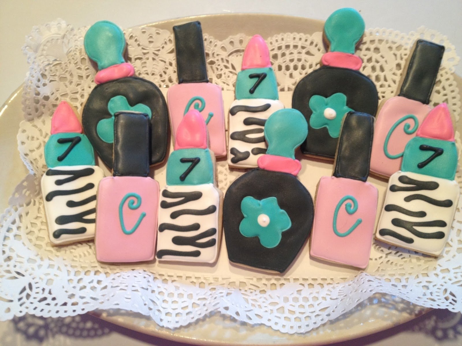 10 Gorgeous Birthday Party Ideas For A 13 Year Old Girl one preppy cookie spa birthday party cookies 2022