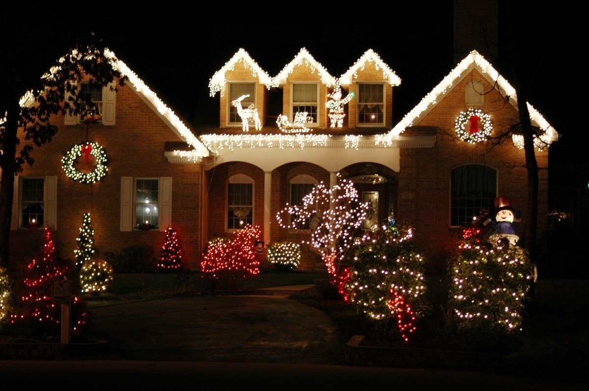10 Amazing Best Outdoor Christmas Decorating Ideas 2024