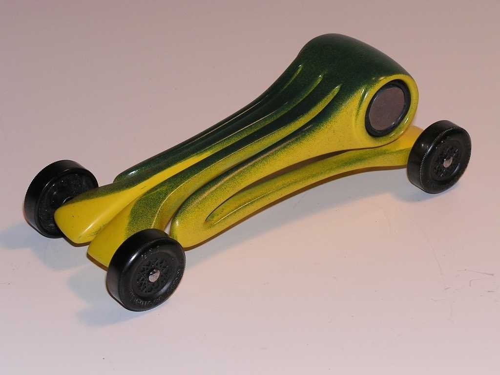 10-stylish-pinewood-derby-car-design-ideas-2024