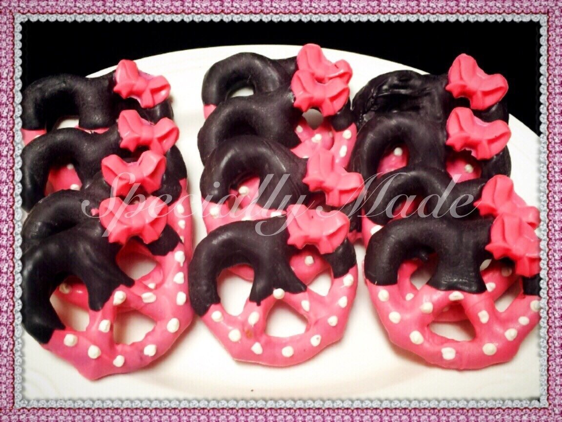 10 Spectacular Minnie Mouse Party Favors Ideas popular items for minnie mouse party on etsy red black minnie 2022