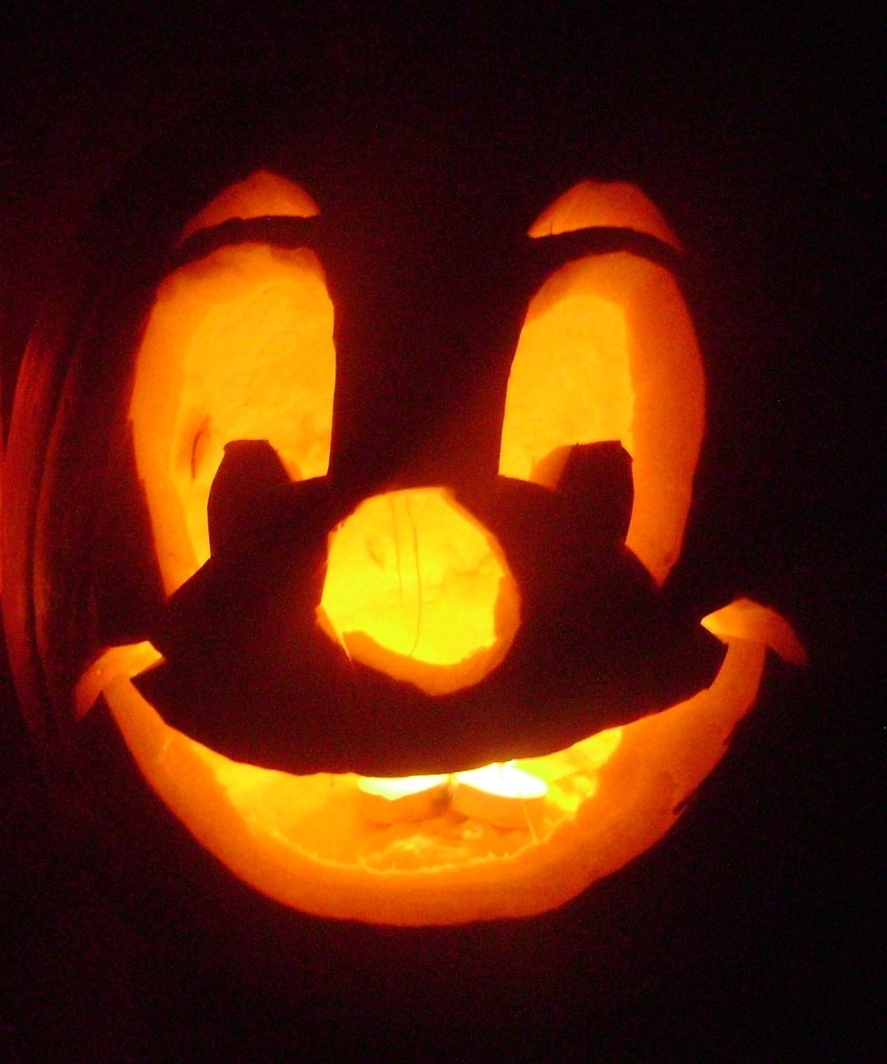 10 Pretty Funny Pumpkin Carving Ideas Easy pumpkin carving ideas halloween more great pumpkins dma homes funny 2022