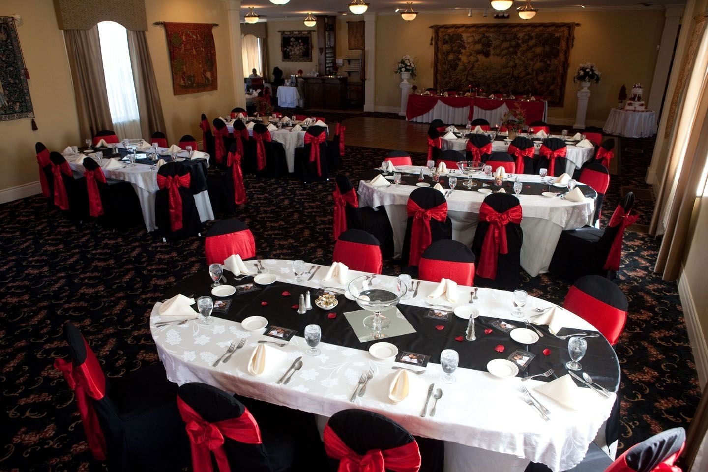 10 Nice Black White And Red Wedding Ideas red white and black table settings red wedding decorations dark 1 2022