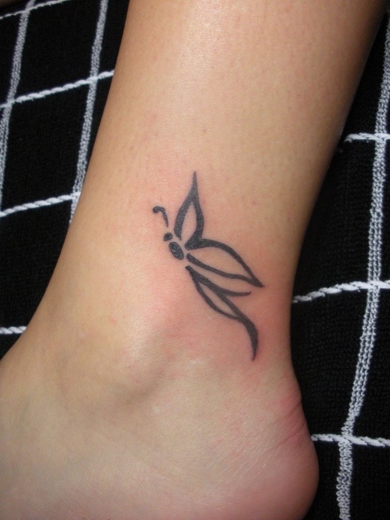 10 Nice Wrist Tattoo Ideas For Girls side wrist tattoo ideas cute tattoos for girls on wrist 40 beautiful 2022
